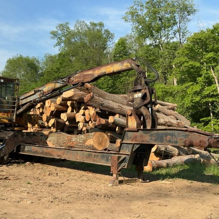 #156 • 1986 Husky Brute XL25 Knuckleboom