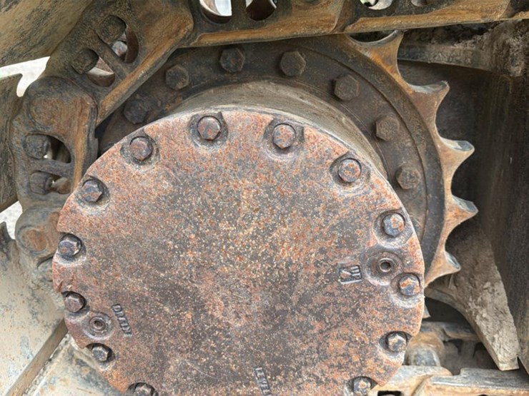 2012-hitachi-zx160-image-28