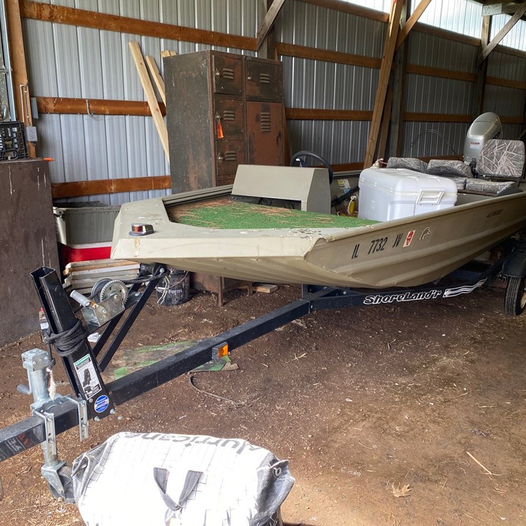 #3550 • 2003 AlumaCraft Boat with Honda 4-Stroke 40 HP Motor (No Title)