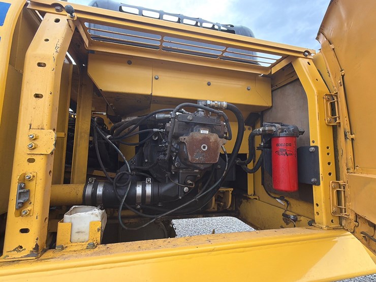 komatsu-pc360-lc-10-image-28