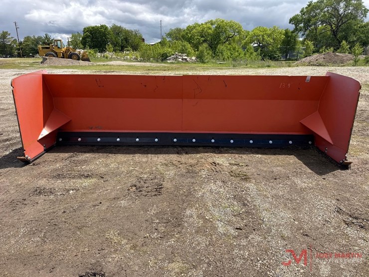 13'9"-snow-plow-loader-attachment-image-5