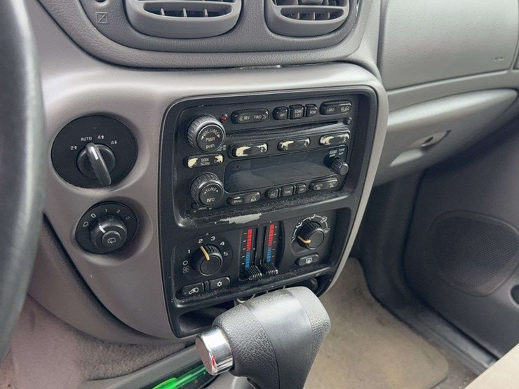 2006-chevrolet-blazer-image-15