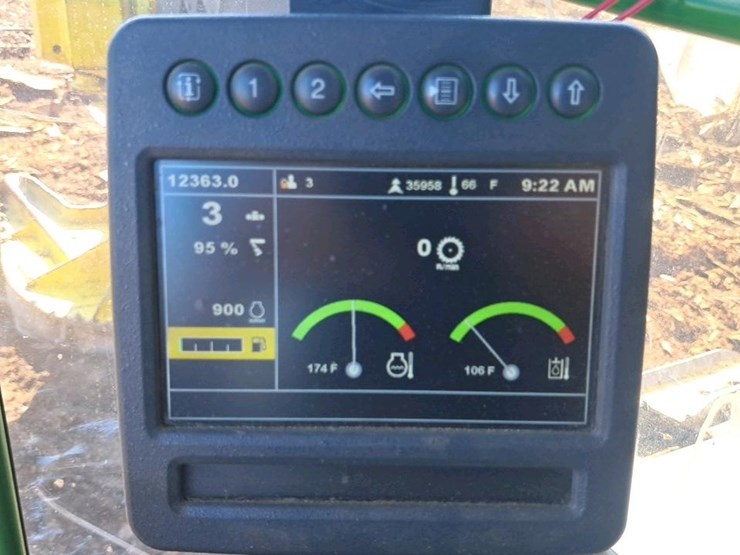 2016-deere-853m-image-13