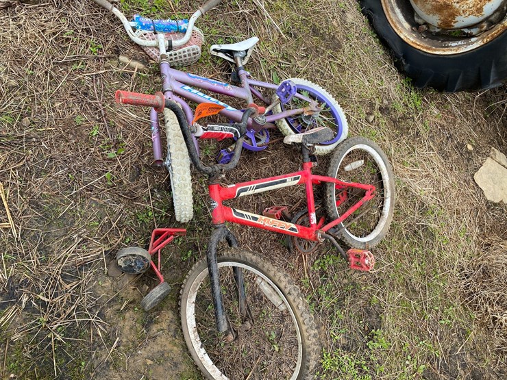#3522-•-(2)-huffy-kid-bikes-image-1