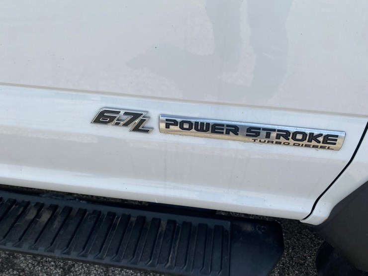 2019-ford-f-450-service-truck-image-15