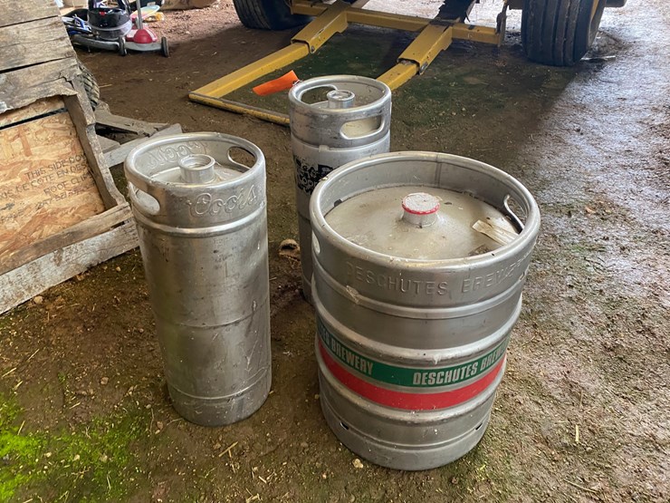 #3599-•-(3)-kegs-image-6