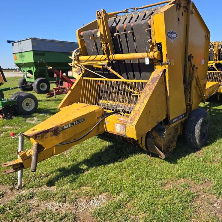 VERMEER 605F