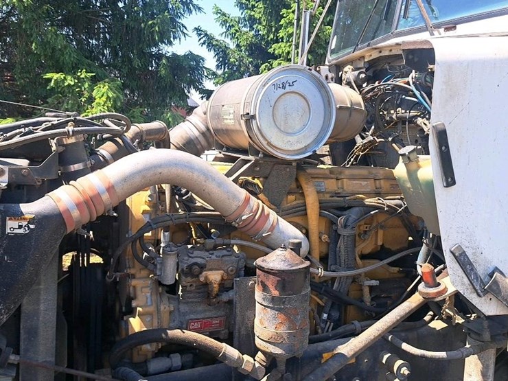 1997-kenworth-t800-image-16