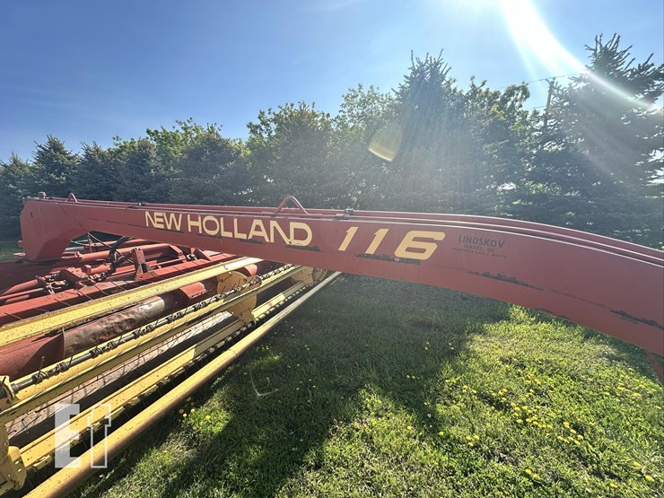 new-holland-116-image-4