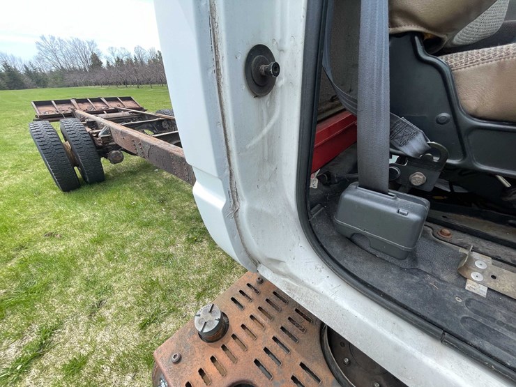 #4157-•-2000-gmc-c7500-(has-wi,-title)-image-121