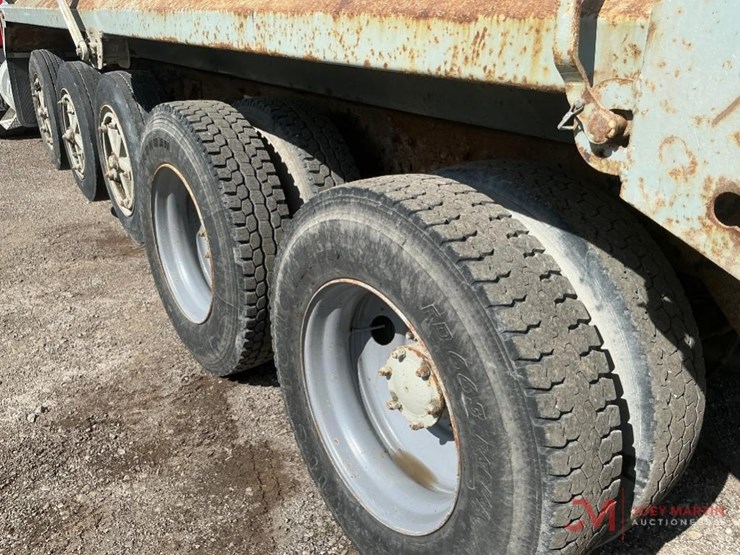 1998-mack-rd688s-image-12
