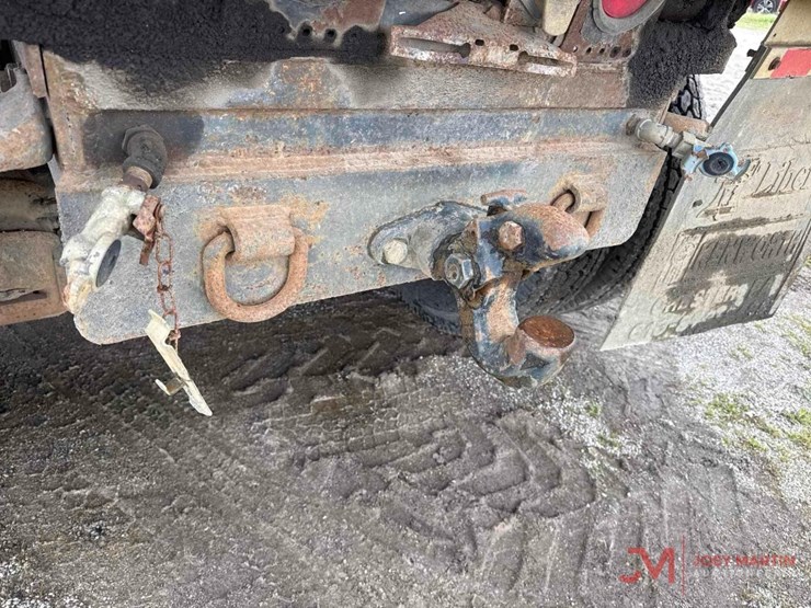 1988-mack-rd688s-image-16