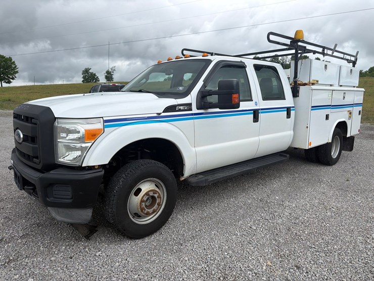 ford-f350-xl-image-1