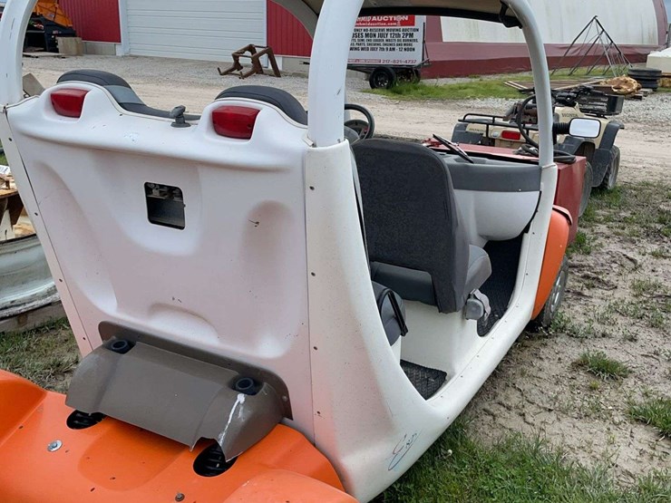 2-seater-golf-cart-(untested)-image-3