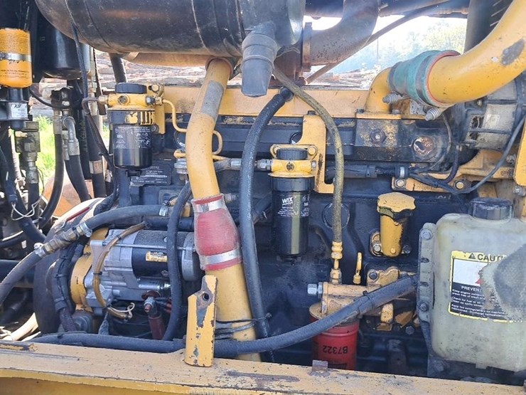2006-deere-648-image-30