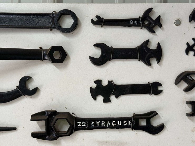 assorted-wrenches-collection-image-7
