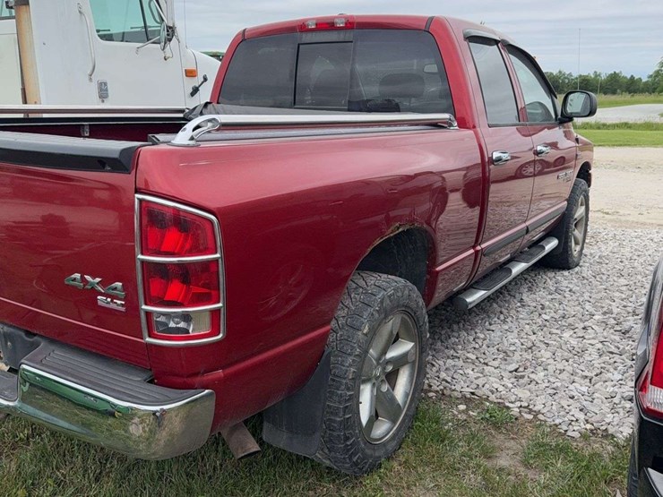 2006-dodge-1500-image-3