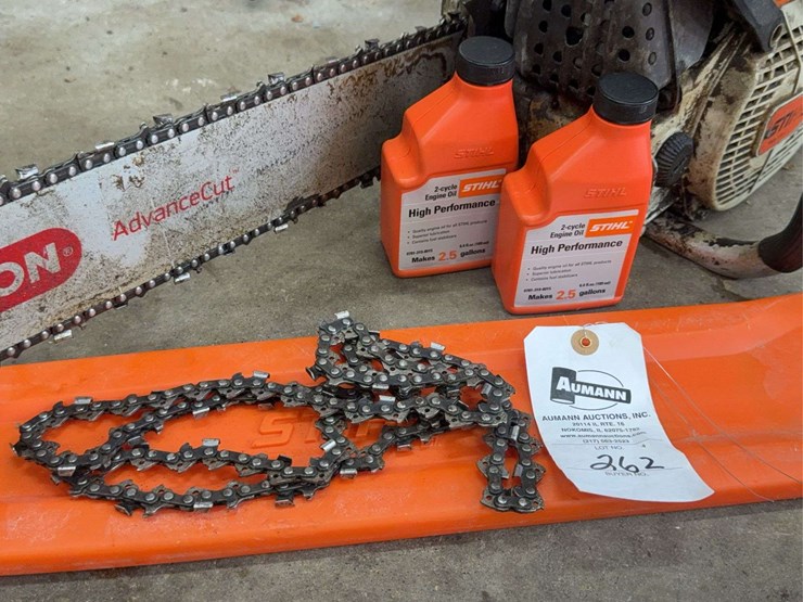 stihl-034-av-super-chainsaw-with-accessories-image-6