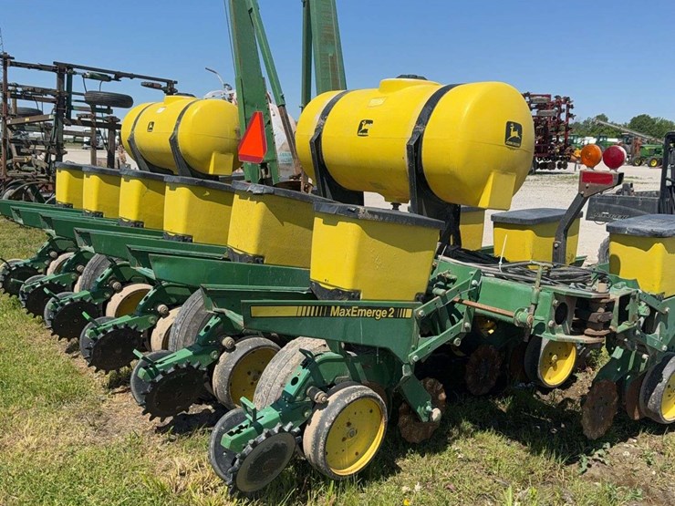 john-deere-7200-image-9
