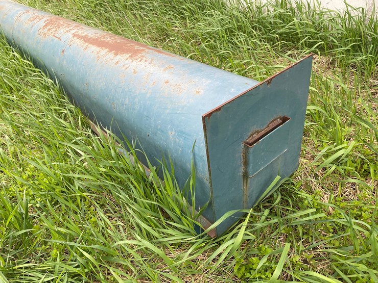 #3574-•-manure-auger-chute-image-6