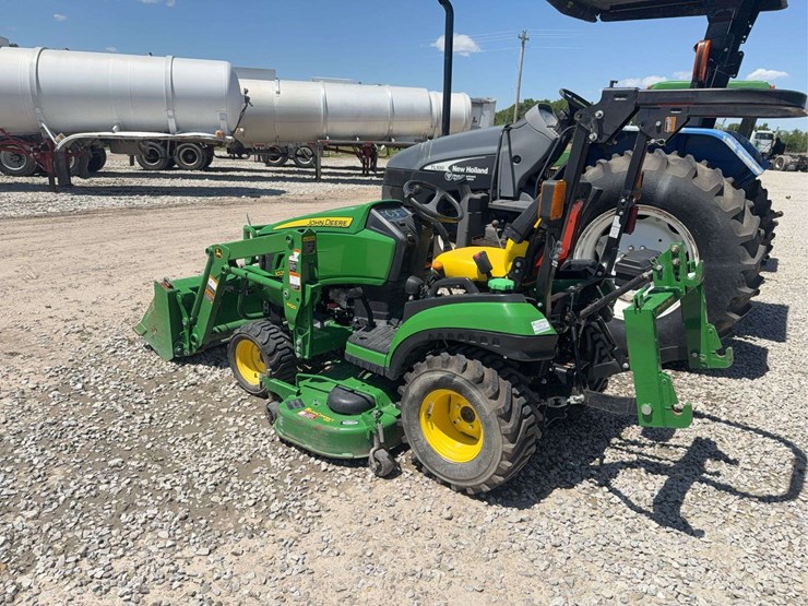john-deere-1025r-image-3