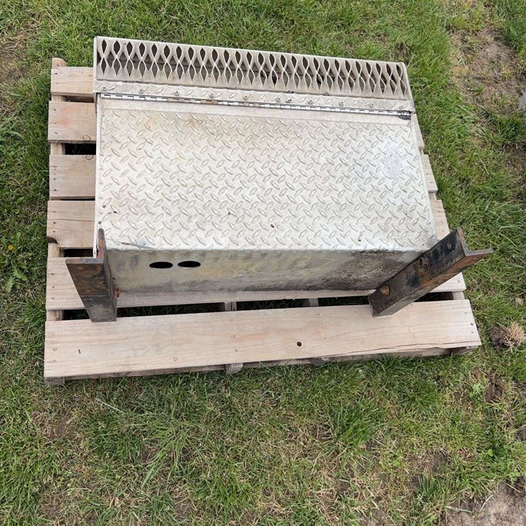 Semi toolbox