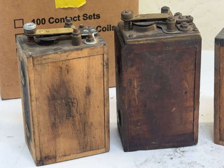 collection-of-four-early-wooden-box-buzz-coils-image-2