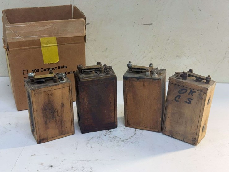 collection-of-four-early-wooden-box-buzz-coils-image-1