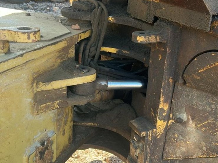 caterpillar-535b-image-10