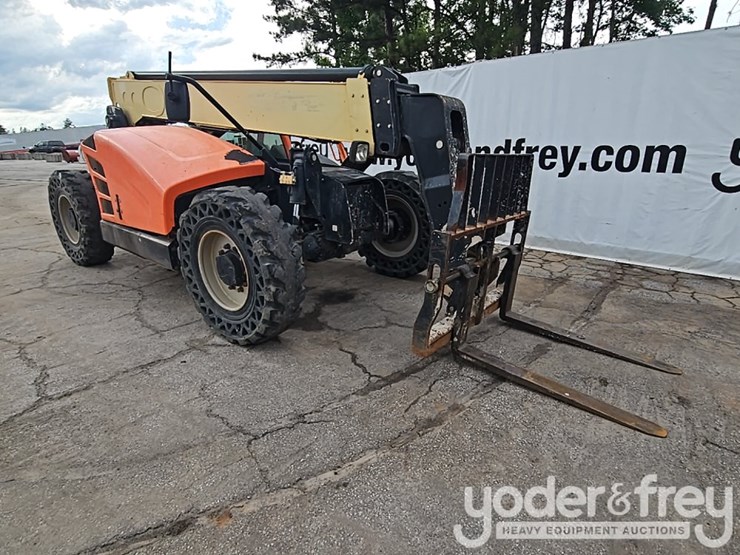 2016-jlg-642-image-7