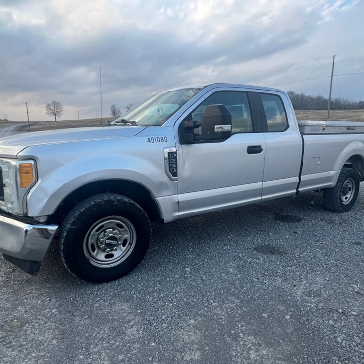 2017 FORD F250 XL