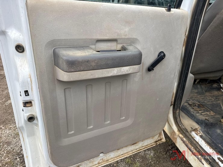 2008-ford-f350-xl-image-25