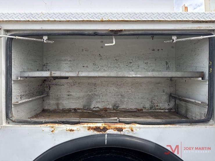 2004-international-durastar-4300-image-14