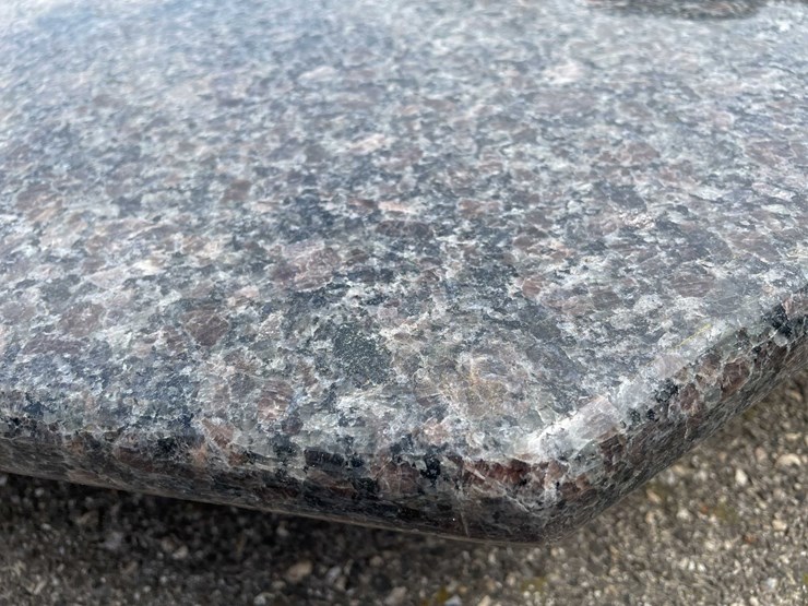#4170-•-granite-countertop-image-2