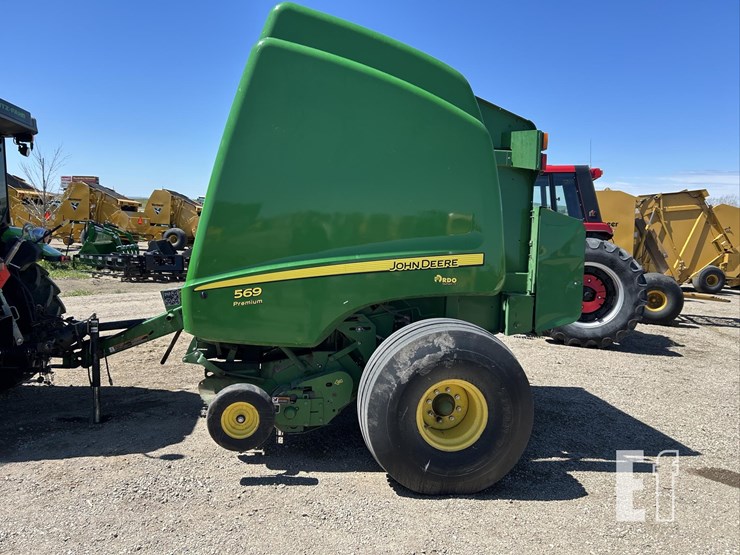 2012-john-deere-569-premium-image-2