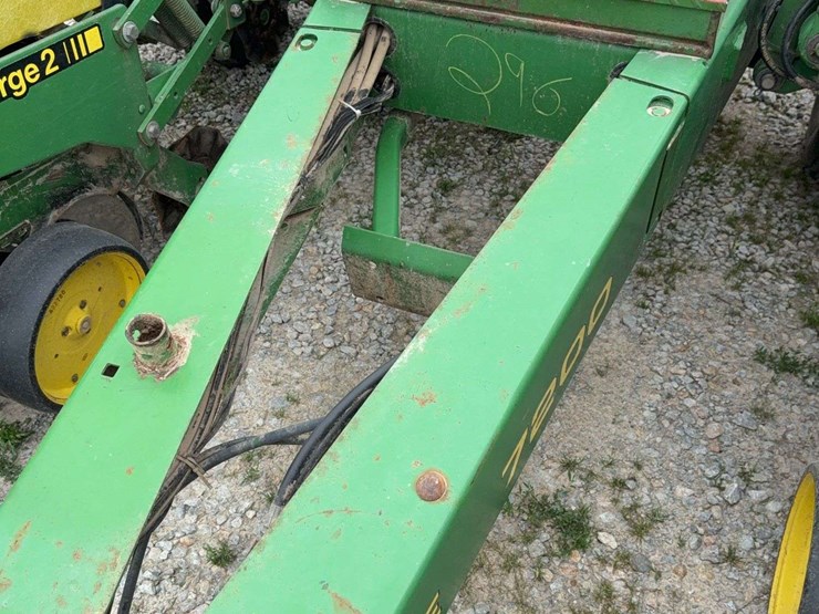 john-deere-7200-image-9