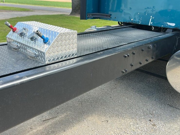 2006-kenworth-t800-image-53