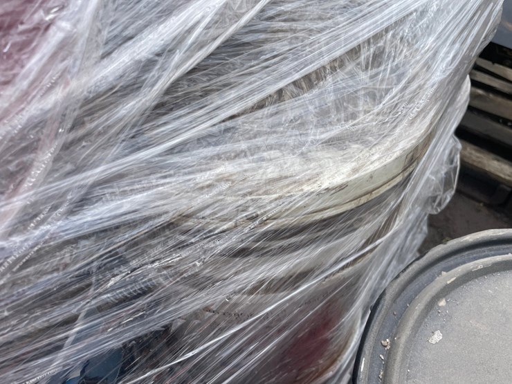 #6029-•-pallet-of-various-concrete-fluids-and-supplies-image-9