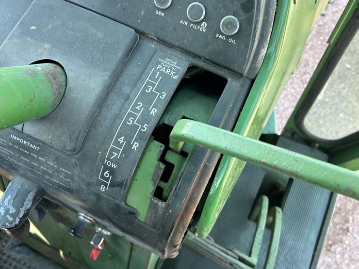 john-deere-4320-image-39