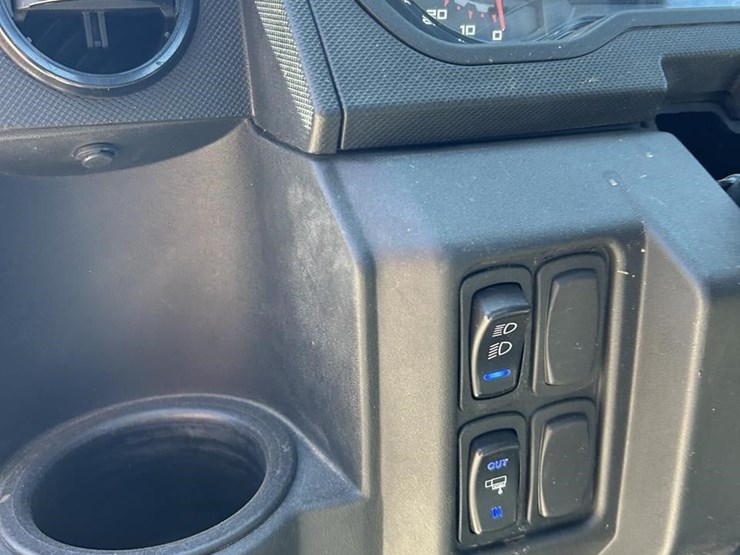 2023-polaris-ranger-1000-image-16