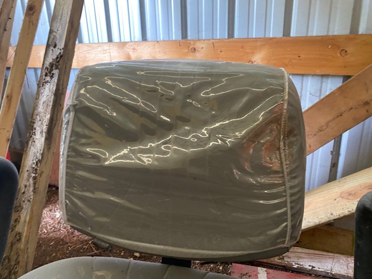 #3602-•-barber-chair-image-6