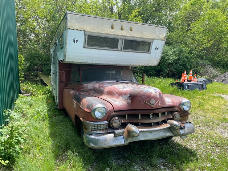 1952-cadillac-camper-rv-image-2
