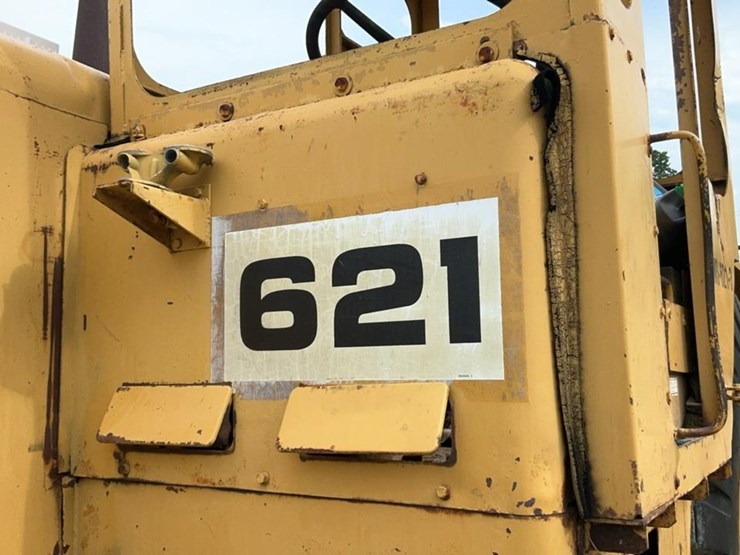 caterpillar-621-image-11