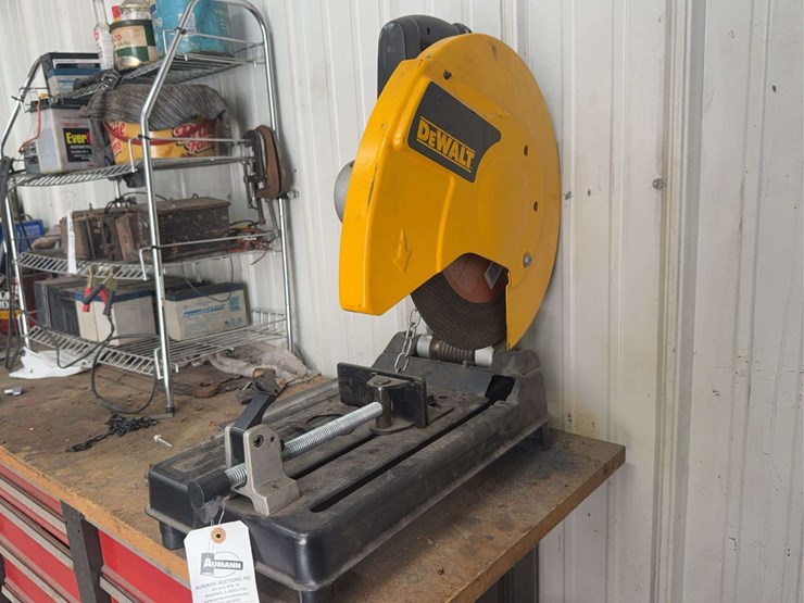 dewalt-dw870-14-inch-chop-saw-image-1