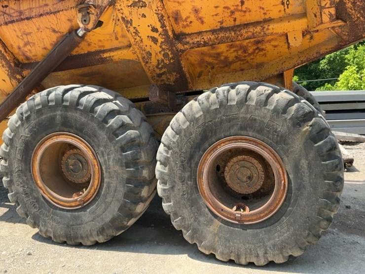 #131-•-bell-off-road-dump-truck-image-64