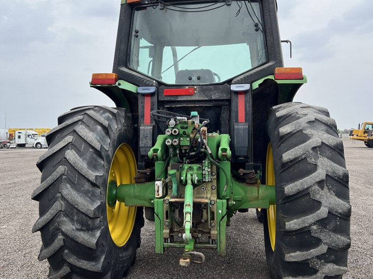 2001-john-deere-6310-image-6