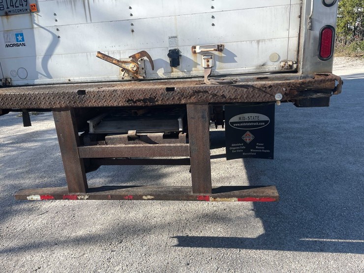 #4198-•-2005-sterling-box-truck-image-45