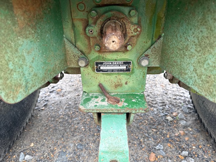 john-deere-850-image-16