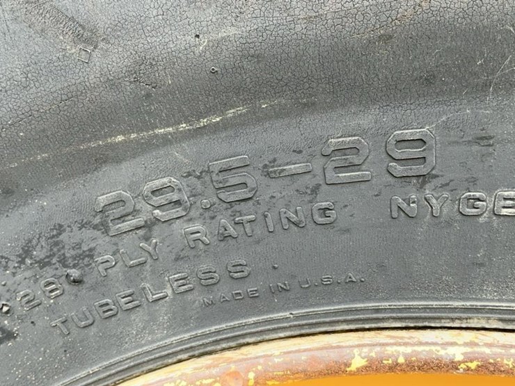 caterpillar-621-image-96