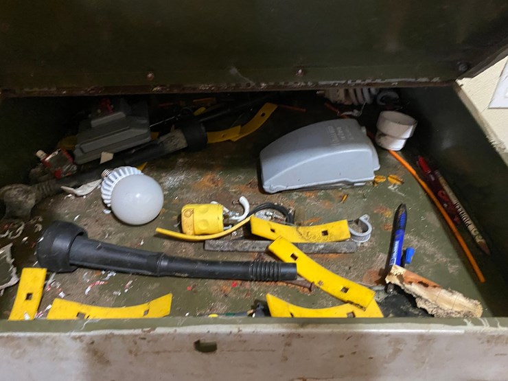 #3616-•-contents-of-room-image-12